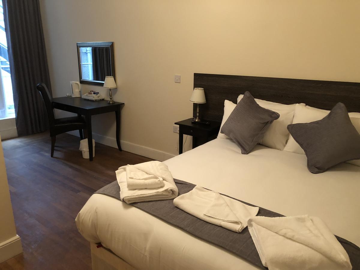 Kaim Park Hotel Батгейт Екстериор снимка