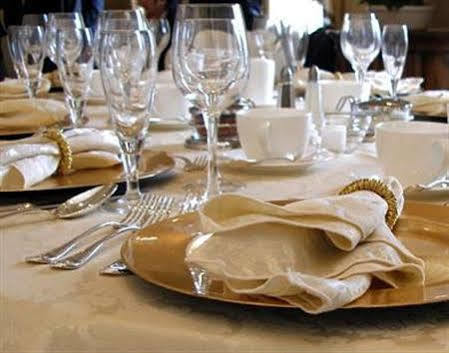 Kaim Park Hotel Батгейт Екстериор снимка